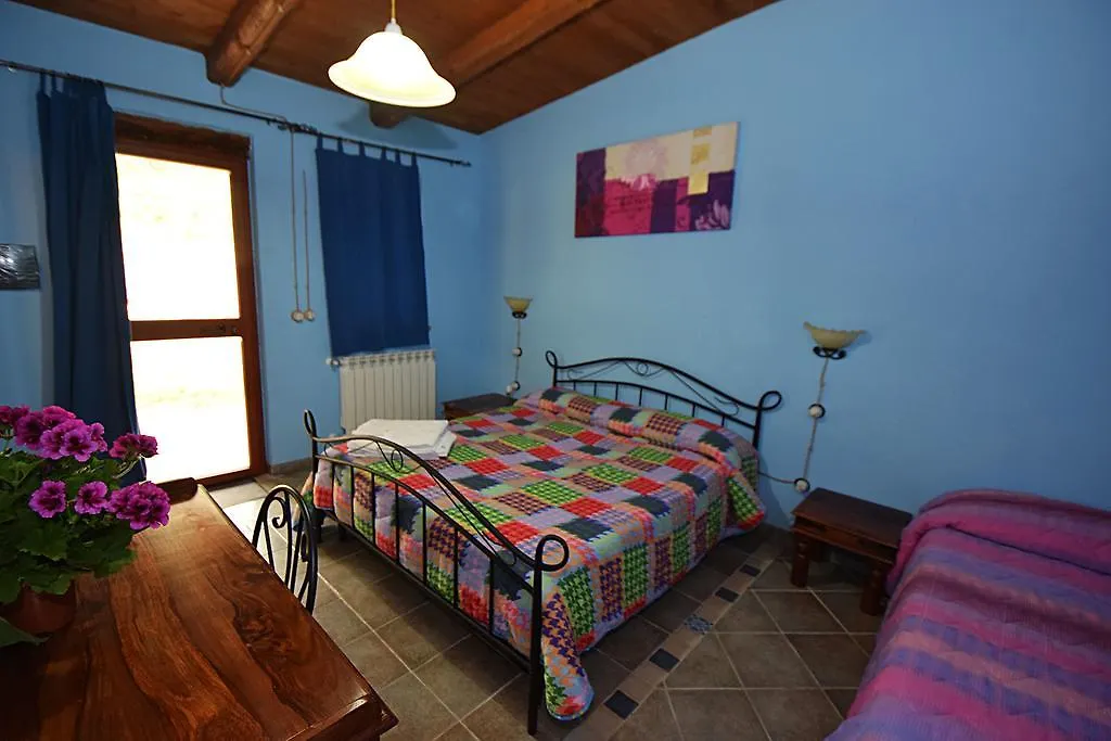 Giucalem La Casa Negli Orti Villa Piazza Armerina Italy