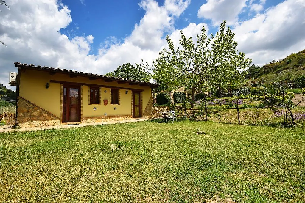 Villa Giucalem La Casa Negli Orti à Piazza Armerina 0*,  Italie